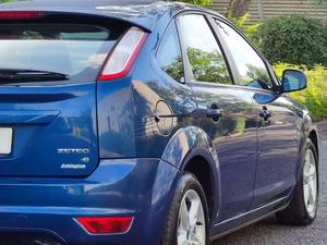 Ford Focus 1.6 Zetec 5dr