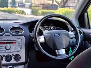 Ford Focus 1.6 Zetec 5dr