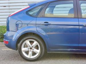 Ford Focus 1.6 Zetec 5dr