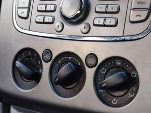 Ford Focus 1.6 Zetec 5dr