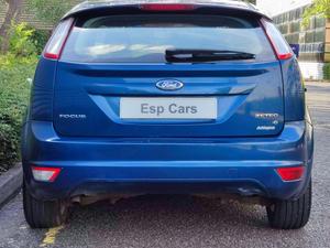 Ford Focus 1.6 Zetec 5dr