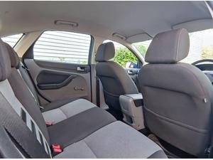 Ford Focus 1.6 Zetec 5dr