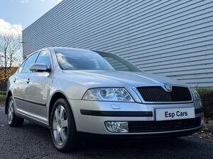 Skoda Octavia 2.0 TDI Elegance DSG EURO 4 5dr