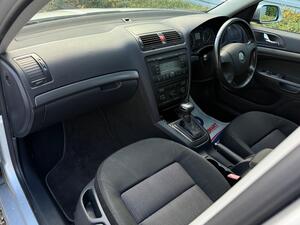 Skoda Octavia 2.0 TDI Elegance DSG EURO 4 5dr