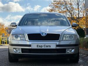 Skoda Octavia 2.0 TDI Elegance DSG EURO 4 5dr