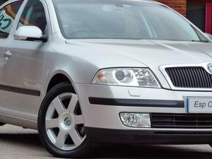 Skoda Octavia 2.0 TDI Elegance DSG Euro 4 5dr