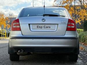 Skoda Octavia 2.0 TDI Elegance DSG EURO 4 5dr