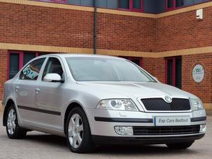 Skoda Octavia 2.0 TDI Elegance DSG Euro 4 5dr