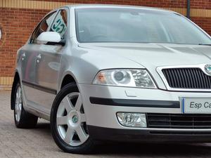 Skoda Octavia 2.0 TDI Elegance DSG Euro 4 5dr