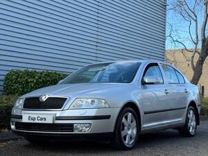 Skoda Octavia 2.0 TDI Elegance DSG EURO 4 5dr