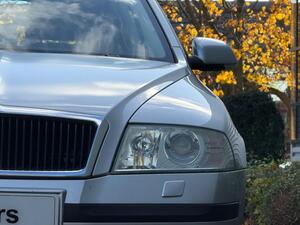 Skoda Octavia 2.0 TDI Elegance DSG EURO 4 5dr