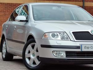 Skoda Octavia 2.0 TDI Elegance DSG Euro 4 5dr