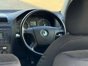 Skoda Octavia 2.0 TDI Elegance DSG EURO 4 5dr