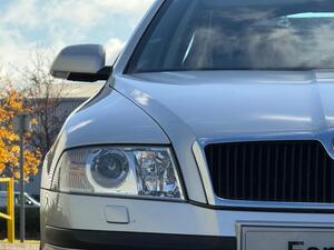 Skoda Octavia 2.0 TDI Elegance DSG EURO 4 5dr