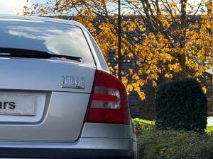 Skoda Octavia 2.0 TDI Elegance DSG EURO 4 5dr