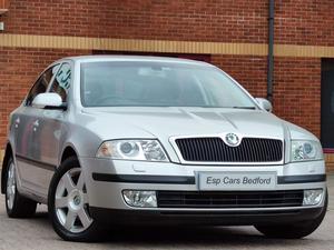 Skoda Octavia 2.0 TDI Elegance DSG Euro 4 5dr