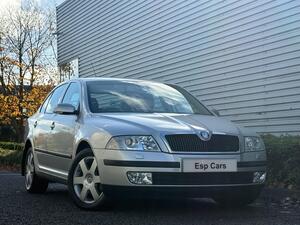 Skoda Octavia 2.0 TDI Elegance DSG EURO 4 5dr