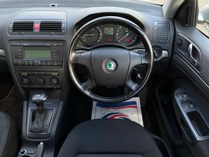 Skoda Octavia 2.0 TDI Elegance DSG EURO 4 5dr