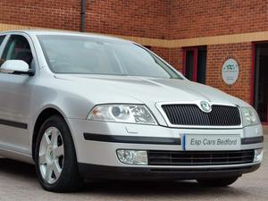 Skoda Octavia 2.0 TDI Elegance DSG Euro 4 5dr