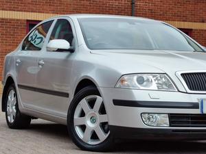 Skoda Octavia 2.0 TDI Elegance DSG Euro 4 5dr