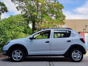 Dacia Sandero Stepway 1.5 dCi Laureate Euro 5 5dr