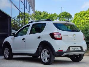Dacia Sandero Stepway 1.5 dCi Laureate Euro 5 5dr