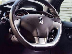 DS AUTOMOBILES DS 3 1.2 PureTech Connected Chic Euro 6 (s/s) 3dr
