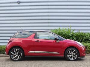 DS AUTOMOBILES DS 3 1.2 PureTech Connected Chic Euro 6 (s/s) 3dr