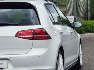 Volkswagen Golf 2.0 TDI BlueMotion Tech GTD Euro 6 (s/s) 5dr