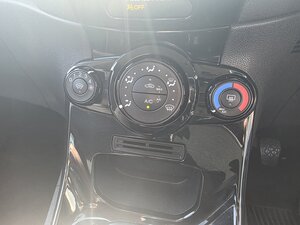 Ford Fiesta 1.5 Fiesta Zetec Tdci 5dr