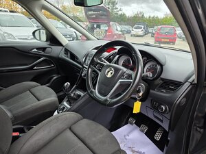 Vauxhall Zafira Tourer 1.4 Zafira Tourer SRI T 5dr