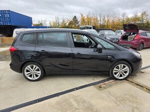 Vauxhall Zafira Tourer 1.4 Zafira Tourer SRI T 5dr