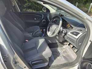 Renault Megane 1.5 Dynamique Tomtom Dci Fap 5dr