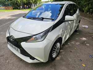 Toyota AYGO 1.0 Vvt-i X-play 5dr