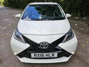 Toyota AYGO 1.0 Vvt-i X-play 5dr