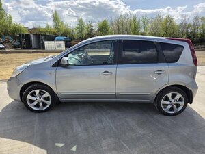 Nissan Note 1.6 Note Tekna Auto 5dr