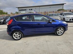 Ford Fiesta 1.0 Zetec 5dr