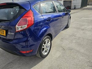 Ford Fiesta 1.0 Zetec 5dr