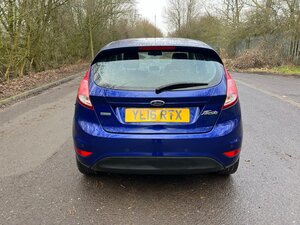 Ford Fiesta 1.0 Zetec 5dr