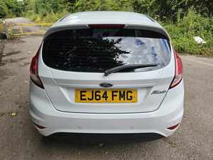 Ford Fiesta 1.5 Zetec Tdci 5dr