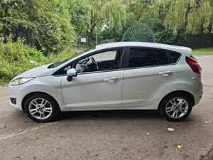 Ford Fiesta 1.5 Zetec Tdci 5dr