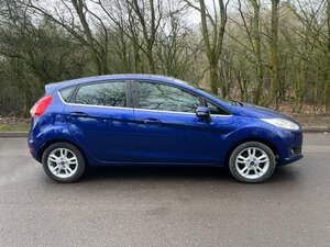 Ford Fiesta 1.0 Zetec 5dr