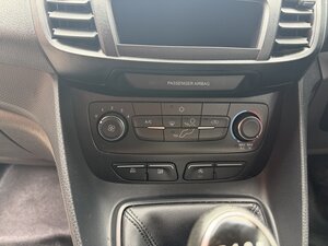 Ford Transit Connect DCAB 1.5 Transit Connect 230 BASE TDCI 0dr