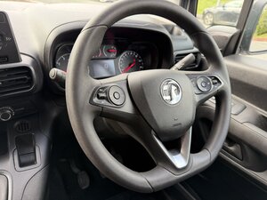 Vauxhall Combo LWB L2 Dynamic 1.5 Combo 2300 Dynamic TD 0dr