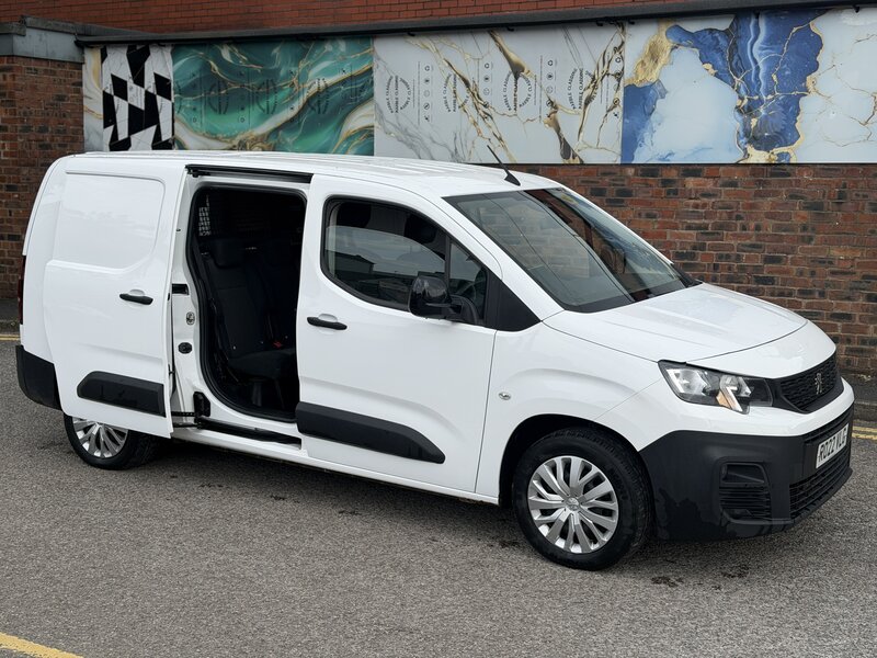 Peugeot Partner Pro Crew Van 1.5 Partner Professional Premium BLUE HDI 5 Seater