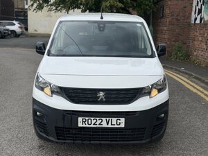 Peugeot Partner Pro Crew Van 1.5 Partner Professional Premium BLUE HDI 5 Seater