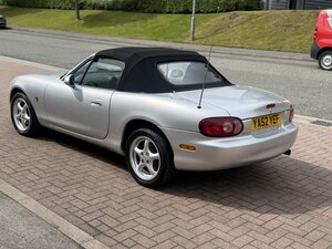 Mazda MX-5 Roadster 1.8 MX-5 1.8I 2dr