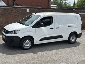 Peugeot Partner Pro, NO VAT 1.5 Partner Professional L2 Blue Hdi  dr