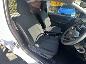 Ford Fiesta Van, TOP SPEC 1.5 Fiesta Van Tdci 3dr