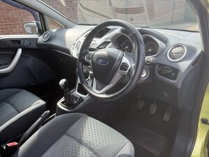Ford Fiesta 1.4 Fiesta Titanium 96 5dr